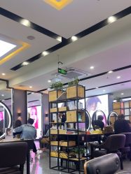 -藤野造型烫染·漂发