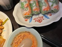 -大头虾越式风味餐厅(光明广场店)