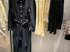 -URBAN REVIVO(七宝领展广场店)