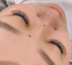 -AKIRA 安久日式美甲美睫