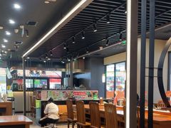 -呷哺呷哺(常营华联店)