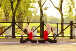 -亚太瑜伽普拉提学院