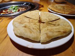 -大众跷脚牛肉馆·非遗传承单位(峨眉山店)