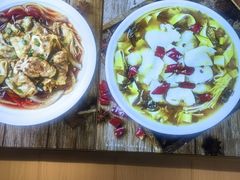 -霸蛮湖南菜·牛肉粉(荣京西街店)