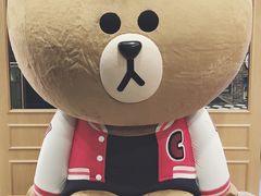 -LINE FRIENDS Garosu-gil Flagship Store