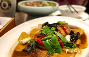 Wen-style Yellow Croaker with Rice Cake