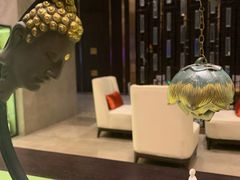 -大中华希尔顿酒店-念自助餐·嗨啤·小龙虾