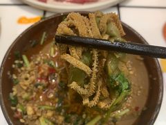 -扎起市井老火锅(乐山总店)