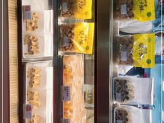 -鲍师傅糕点(百盛西南商都店)