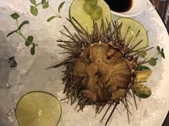 -臻鲜燕海鲜融合餐厅(金陵style店)