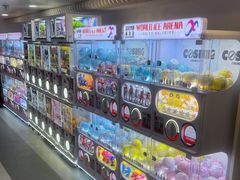 -冰纷万象滑冰场(深圳万象城店)