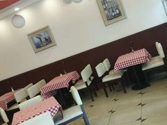 大堂-红宝石·鲜奶小方·海派西点房(南丹店)