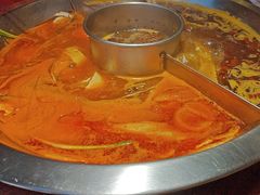 -佬土鹅肠火锅(中建大观店)