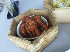 -亚洲国际大酒店·云顶阁旋转自助餐厅