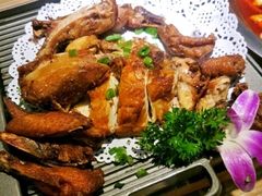 特色烧鸡-吕氏疙瘩汤·新鲁菜(潍坊银座店)
