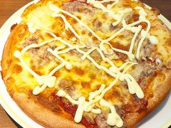 金枪鱼披萨配蛋黄酱-萨莉亚意式餐厅(国和1000店)