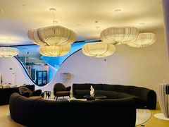 -涨巢·潮玩水疗局