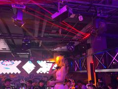 -UP嘻哈酒吧(粉巢店)