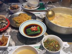 -禄婶鸡煲·打边炉