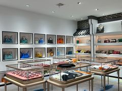 -万物奢潮中古奢侈品(青岛店)