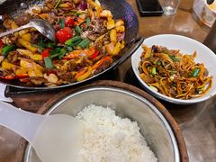-富正毅三下锅·湘西韵味(天门山索道店)