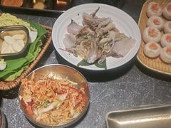 -草家酱蟹炭火烤肉店(珲春南路二店)
