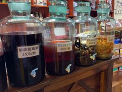 -果松木炭酸菜铜火锅·外婆参鸡汤