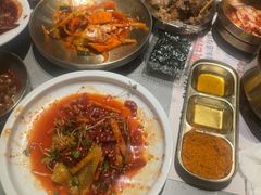 -草家酱蟹炭火烤肉店(珲春南路一店)