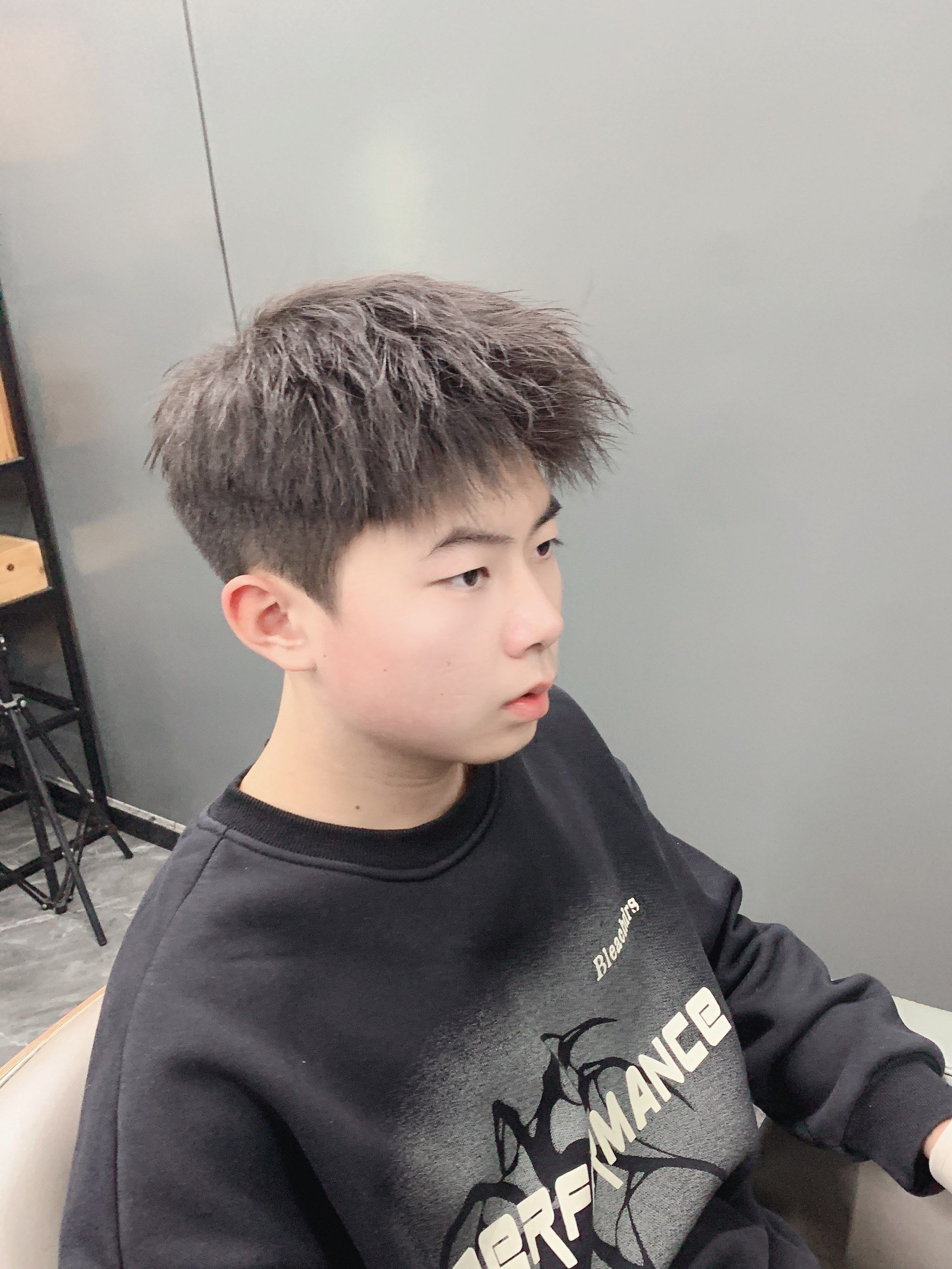 男孩子的个性发型