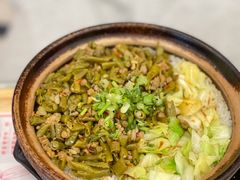 酸豆角肉沫饭-膳心记-明火四宝煲仔饭(燕南店)