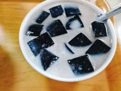 鲜奶龟苓膏-冰神(火炬路店)