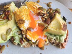 牛油果吐司-BOR Eatery(安福路店)