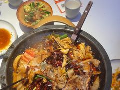 -鸣记脆皮烤鱼·海鲜烤鱼(三八广场店)