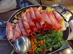 部队锅-MI WU FACTORY米屋美食工厂餐厅(绿地店)