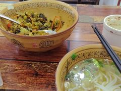 -正宗李家土鸡米线店
