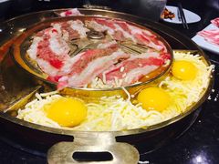 芝士锅底-猪啊牛呀羊啊铜盘烤肉(正大广场店)