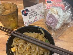 -万记麻辣烫国展总店