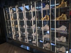 -Air Jordan(世贸天阶店)