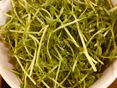 豆苗-烹然四季椰子鸡火锅(团结湖总店)