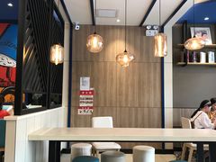 -王府井奥莱临潼小镇(临潼店)