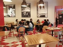 -城市大道红炉披萨烘焙坊