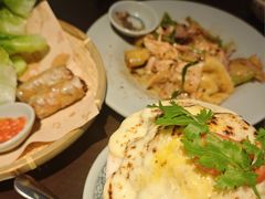 -大头虾越式风味餐厅(光明广场店)