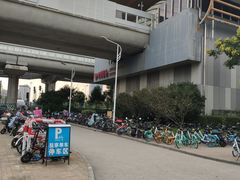 -秀沿路(地铁站)