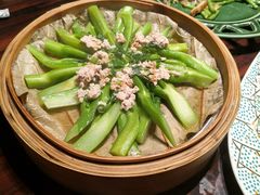 荷叶姜汁肉沫蒸芥兰-粤·向群饭店(麓景路店)