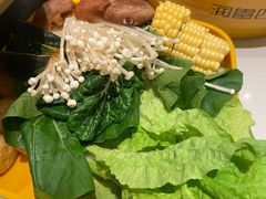 -润园四季椰子鸡火锅(卓越INTOWN店)