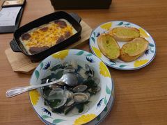 蒜香烤饼-萨莉亚意式餐厅(新洲佐阾新邑店)