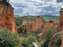 -彩色沙林风景区