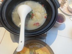 -阿瓦山寨·湘菜现炒·剁椒鱼头王(咸阳总店)