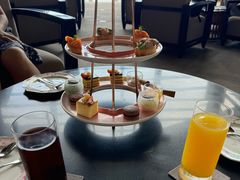 -亚龙湾喜来登·美景台大堂吧