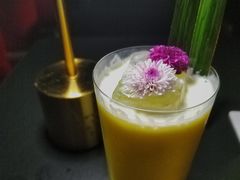 -Mx.cocktail bar